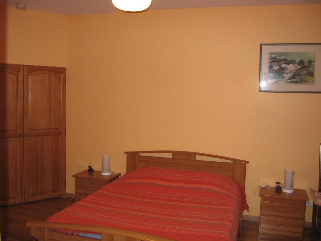 Chez Robert Et Catherine Dompierre-sur-Mont Стая снимка