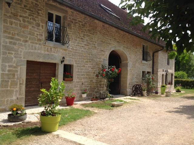 Chez Robert Et Catherine Dompierre-sur-Mont Стая снимка
